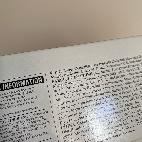 1995 Autumn Glory Enchanted Seasons Barbie - Picture 5 of 5